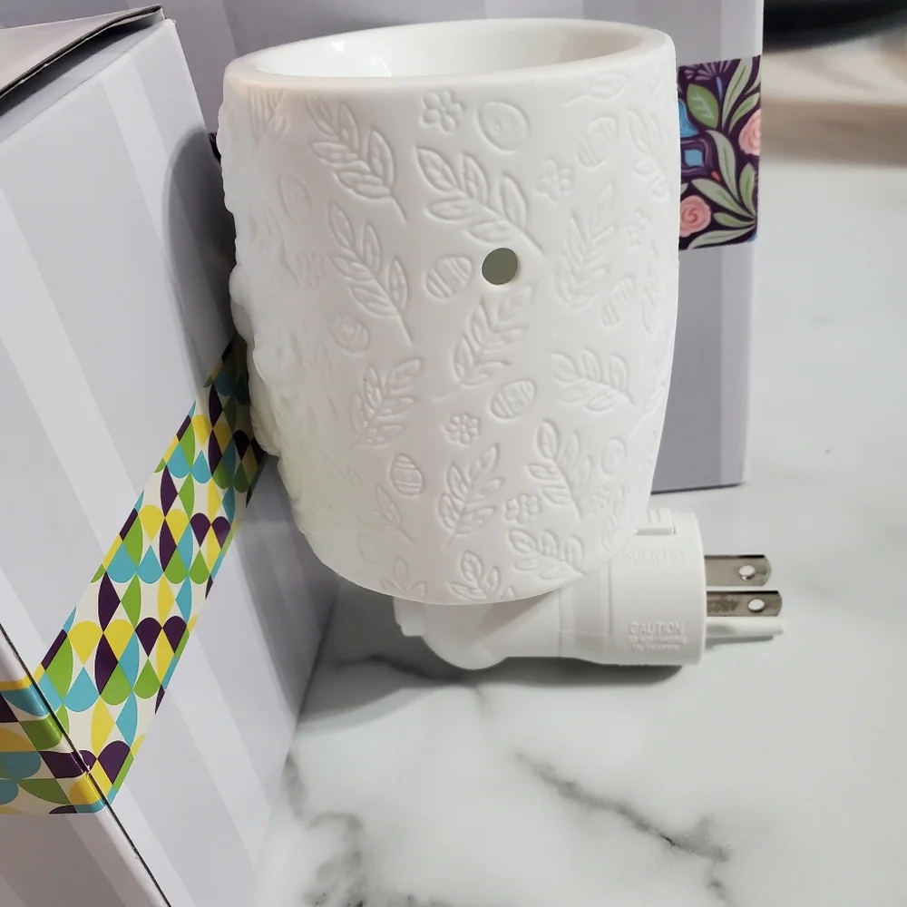 Cotton Meadow Mini Scentsy Warmer
